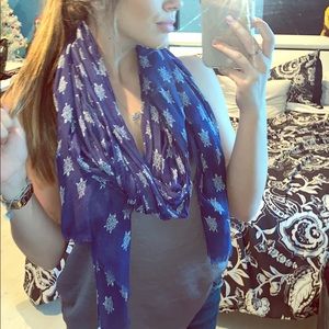 Vera Bradley Fringe scarf